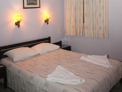 7 Brothers Hotel *
